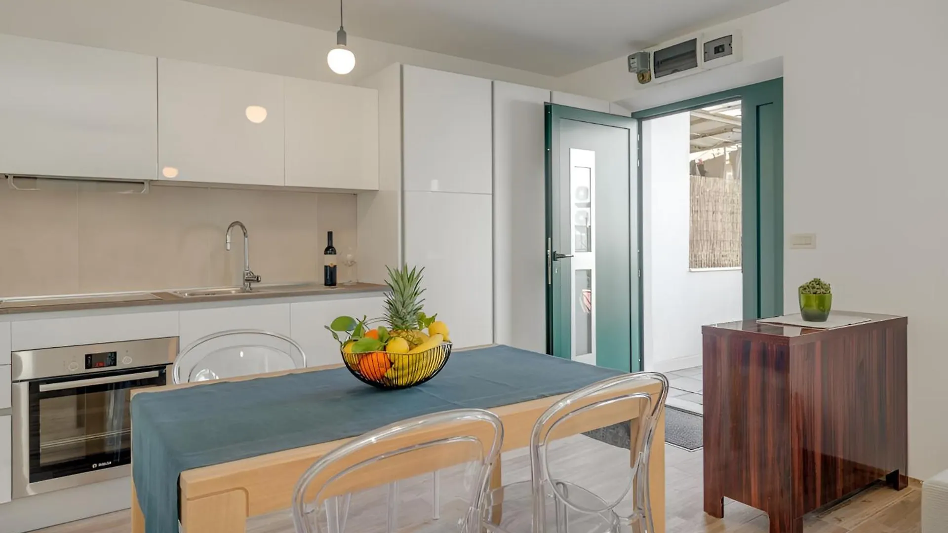 Lct Dreamy Apartment Split
