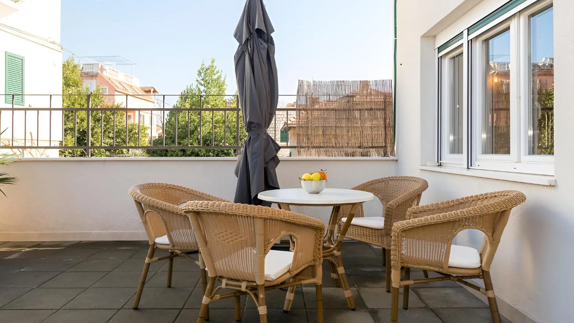 Lct Dreamy Apartment Split